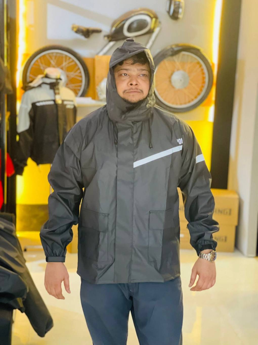 Pole Raincoat  Black